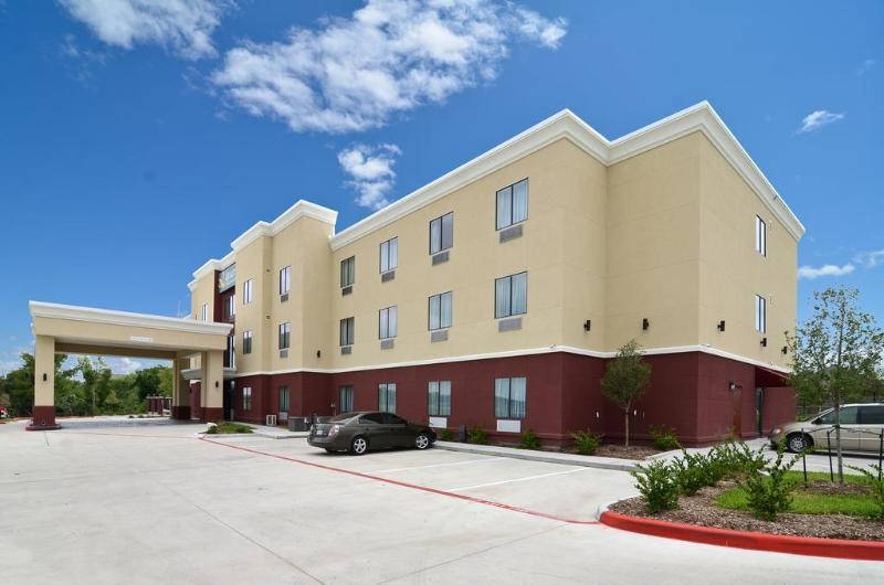Quality Inn & Suites Bryan-College Station Exterior photo